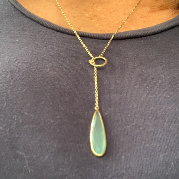 Set of two lariat necklacess and a charm bracelet - Picture 5 of 6